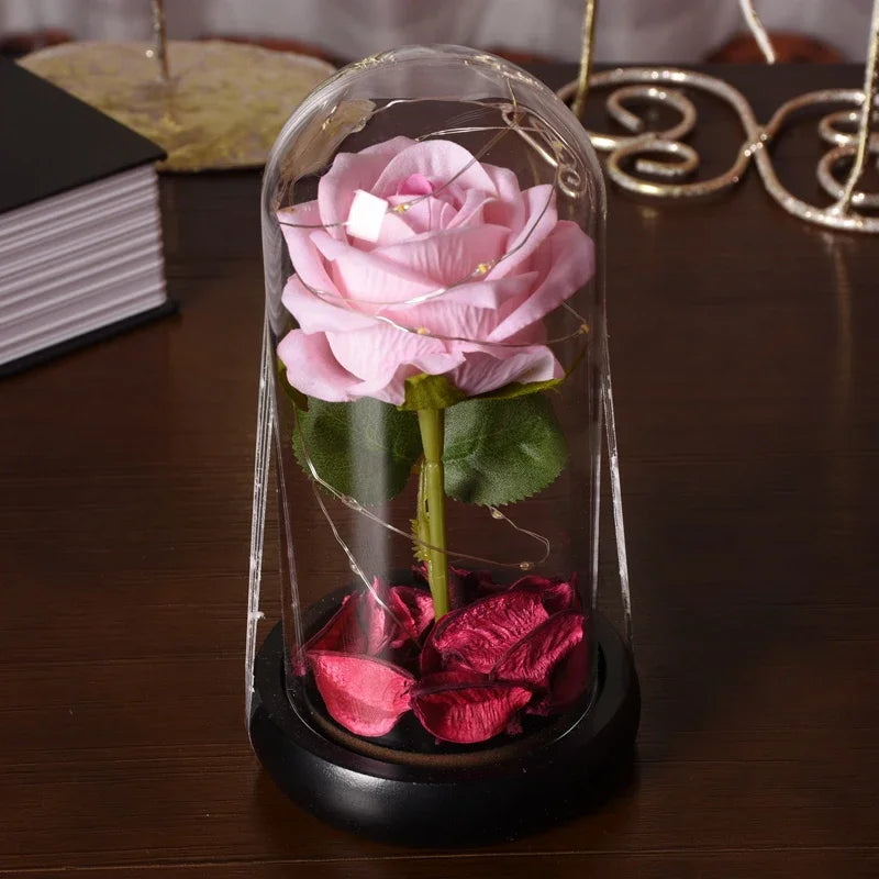 Ewig haltbare Rose im Glas mit LED-Streifen